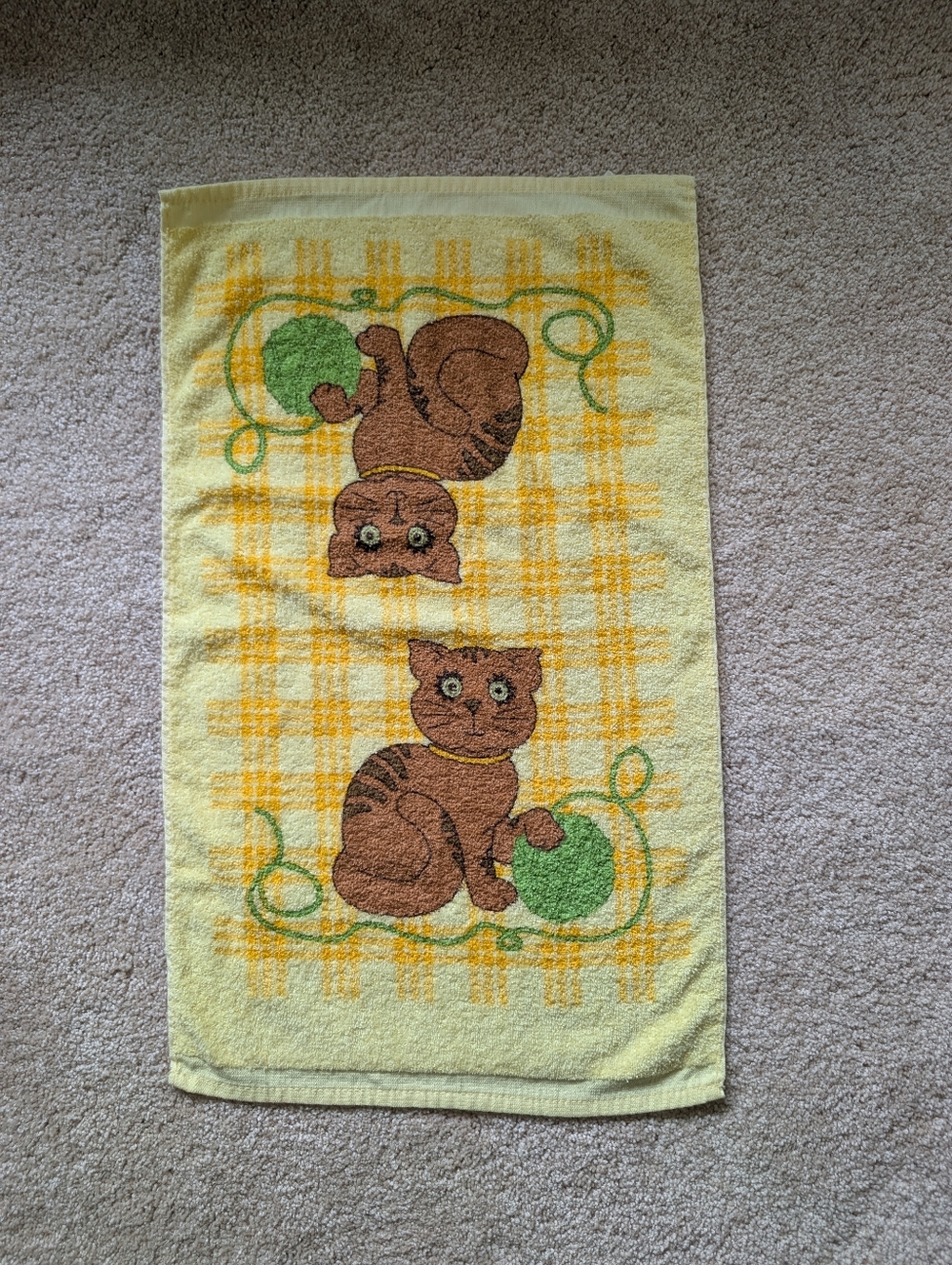 Vintage Cannon Yellow Brown Cat Kitty Yarn Kitchen Dish Hand Towel